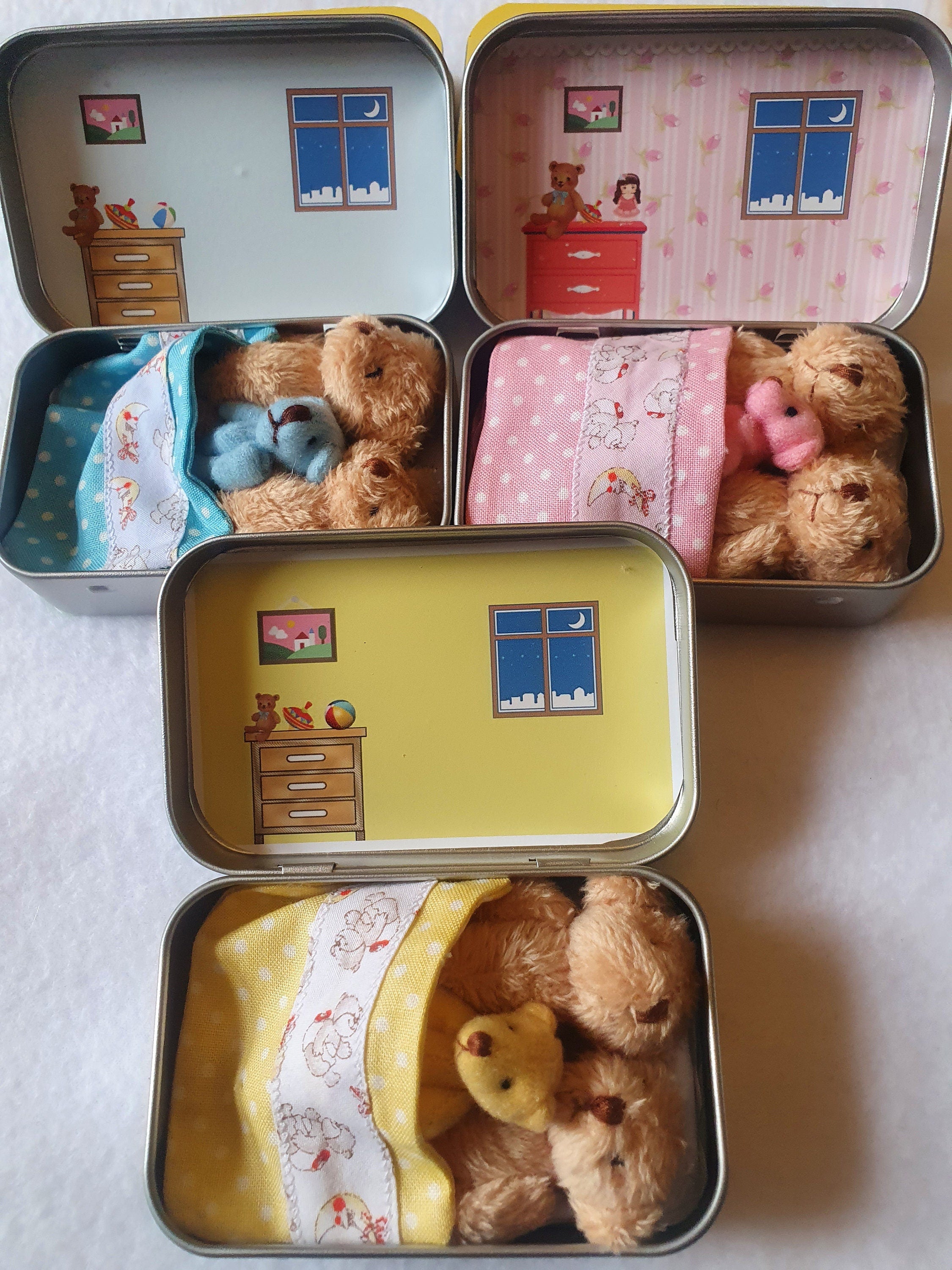 Teddy Family Mini Tin - Mummy, Daddy & Baby Bears Keepsake