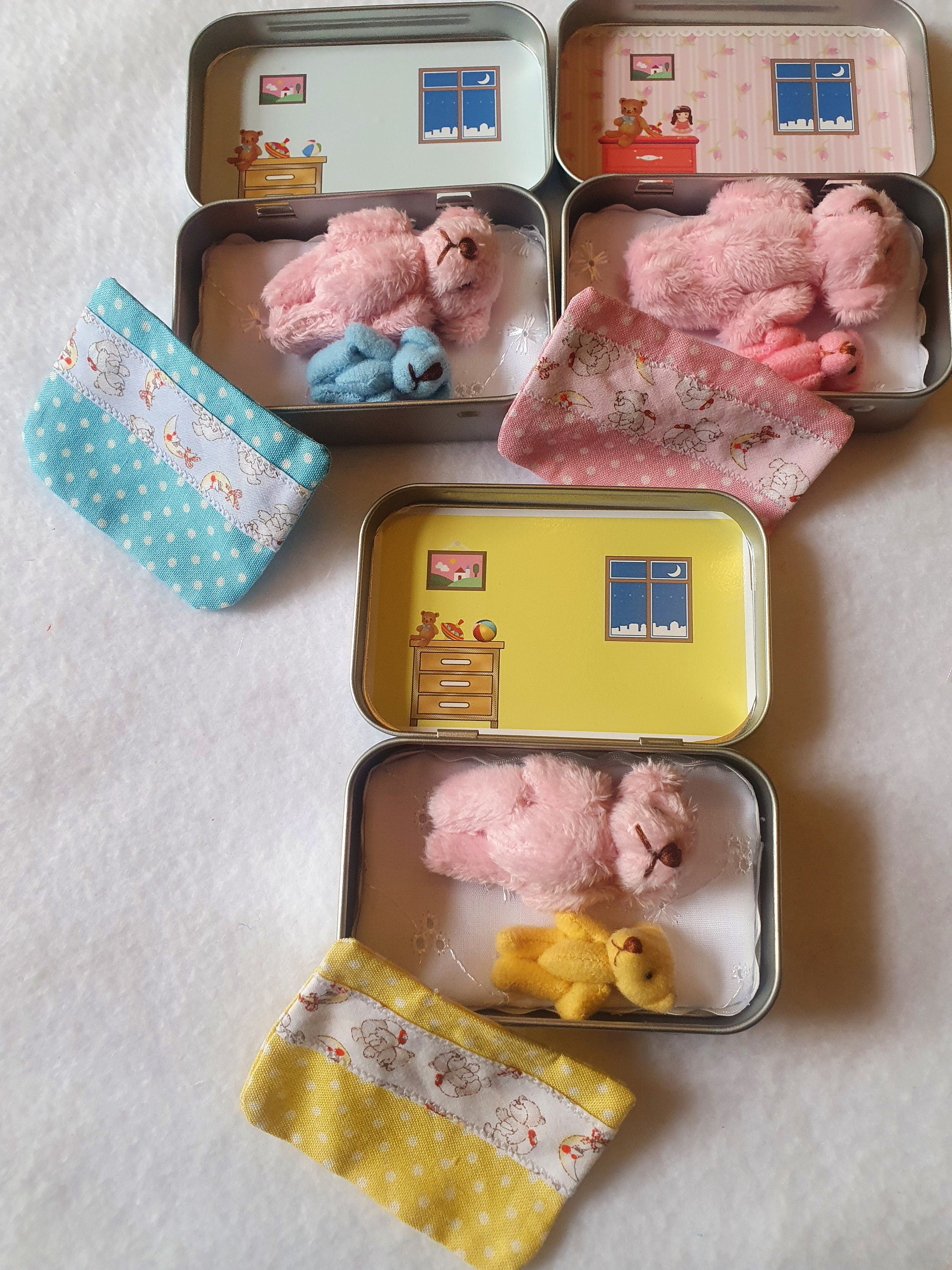 Teddy Family Mini Tin - Mummy, Daddy & Baby Bears Keepsake