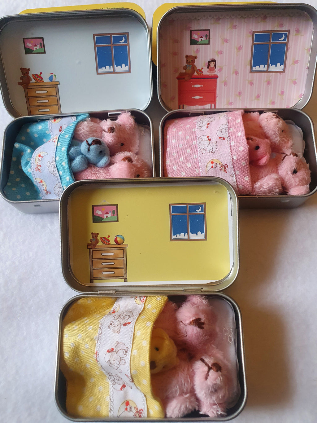 Teddy Family Mini Tin - Mummy, Daddy & Baby Bears Keepsake