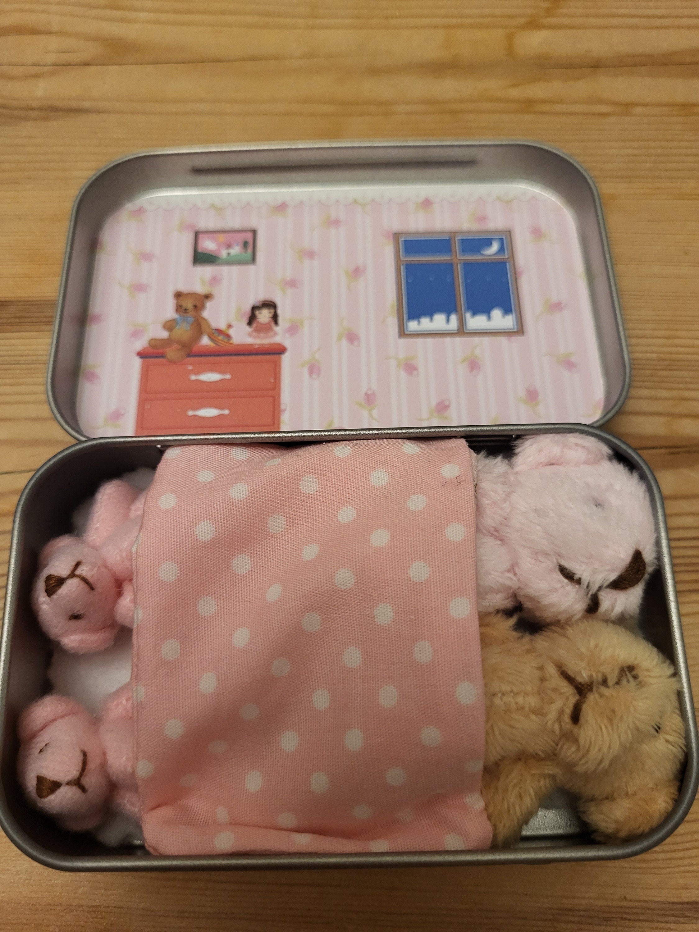 Teddy Family Mini Tin - Mummy, Daddy & Baby Bears Keepsake